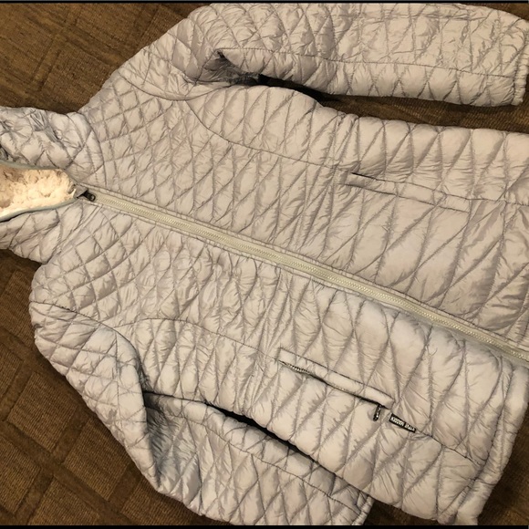 Coat - Picture 4 of 4